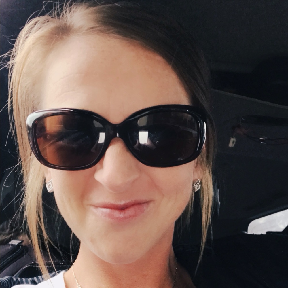 Meet your Posher, Aandrea